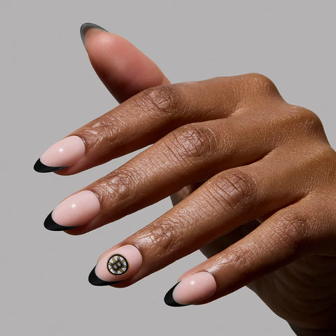 Boston Bruins Press-On Nail Set